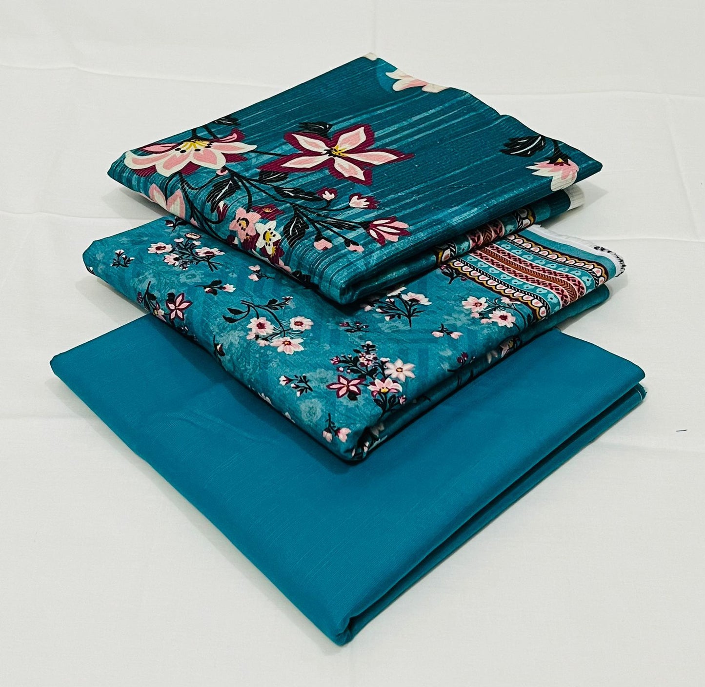 Almirah 💯 Original 3pc Printed Khaddar Collection 1008-WA0007