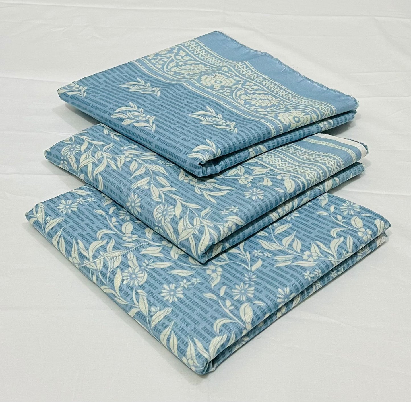 Almirah 💯 Original 3pc Printed Khaddar Collection 1008-WA0018