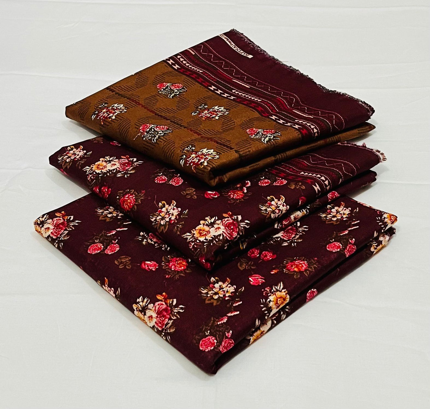 Almirah 💯 Original 3pc Printed Khaddar Collection 1008-WA0029