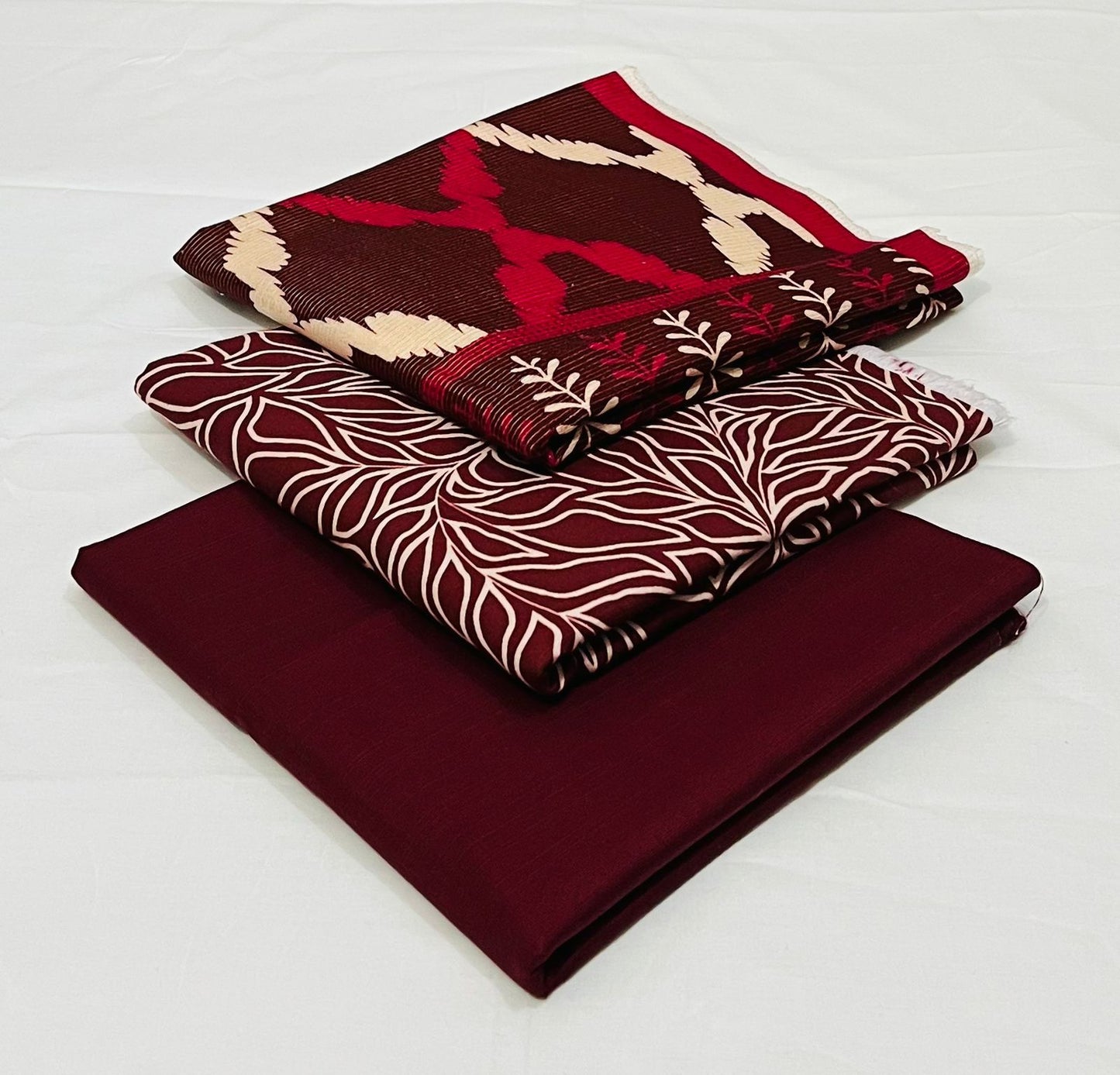 Almirah 💯 Original 3pc Printed Khaddar Collection 1008-WA0034