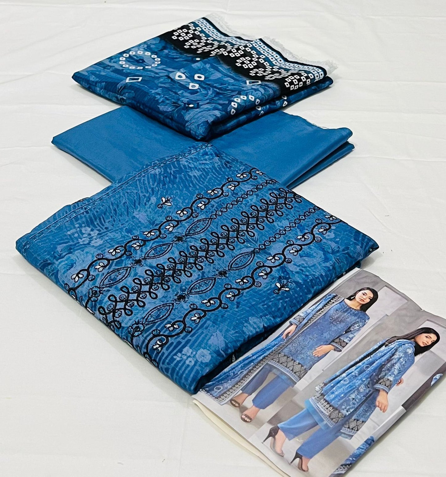 AZURA Original 3 Piece Embroidered Lenin Bana Dora Collection