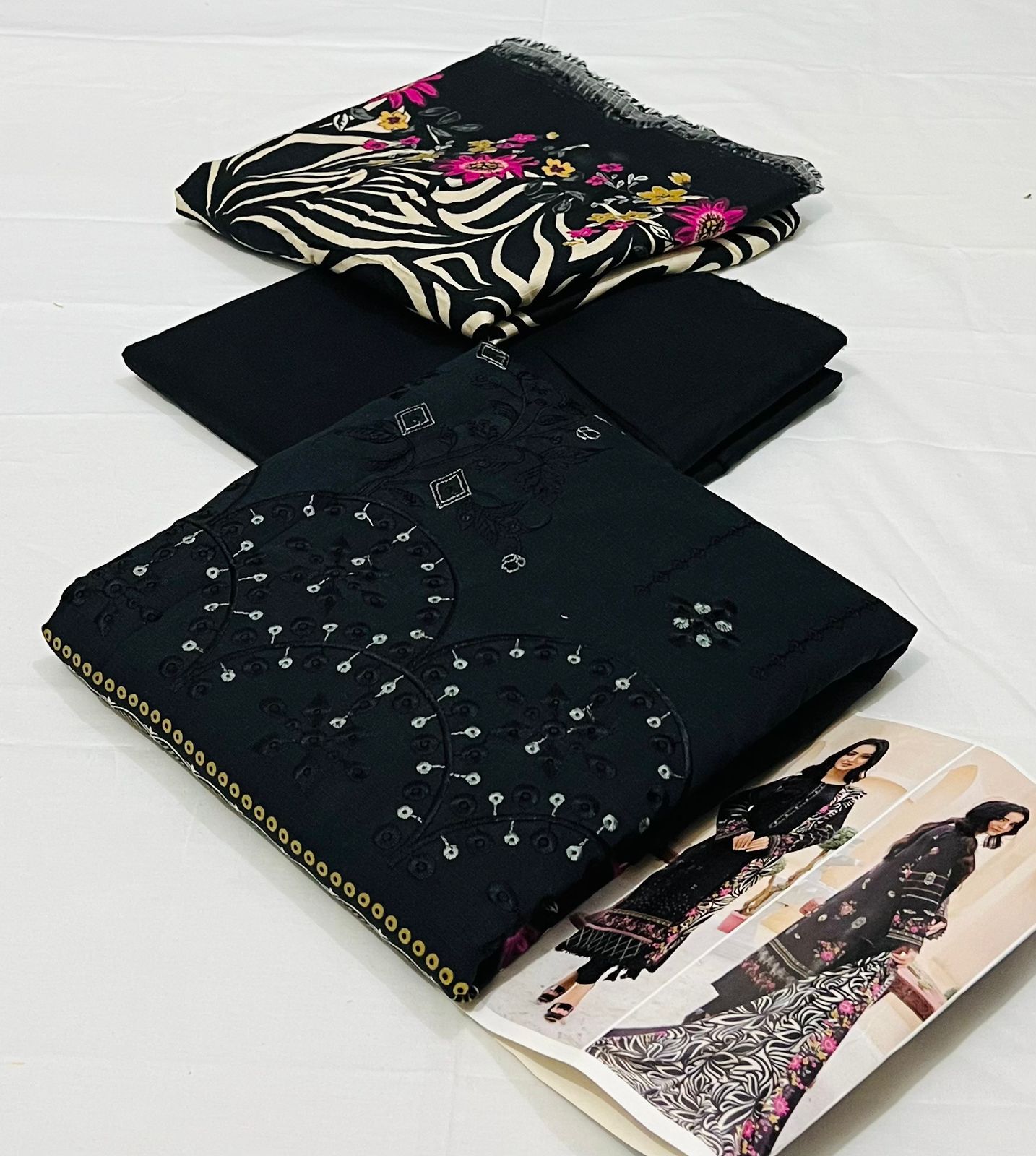 AZURA Original 3 Piece Embroidered Lenin Bana Dora Collection